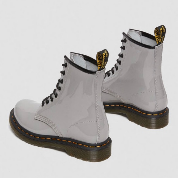 NIB Women’s Size 7 (Euro Size 38) Dr. Martens 1460W 8-eye Combat Boots Zinc Gray - Picture 3 of 15